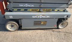 2034813C-2EEA-4E54-8C62-241F927E21AB